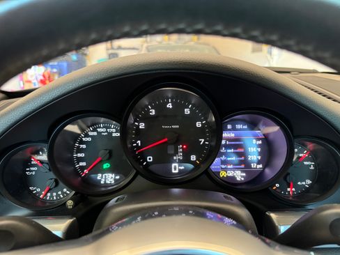 Used 2017 Porsche 911 Carrera image 13