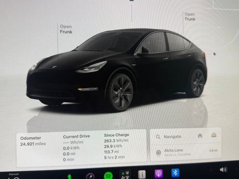 Used 2024 Tesla Model Y Long Range AWD/4WD image 6
