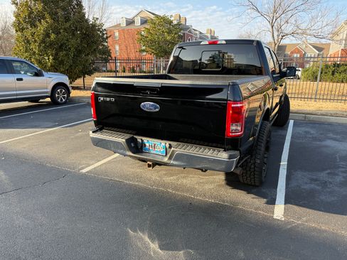 Used 2017 Ford F150 Lariat w/ FX4 Off-Road Package image 12