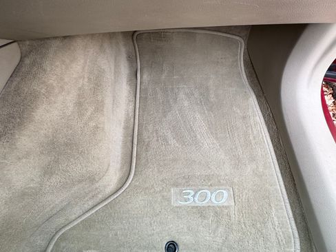 Used 2014 Chrysler 300 AWD w/ Driver Convenience Group image 10