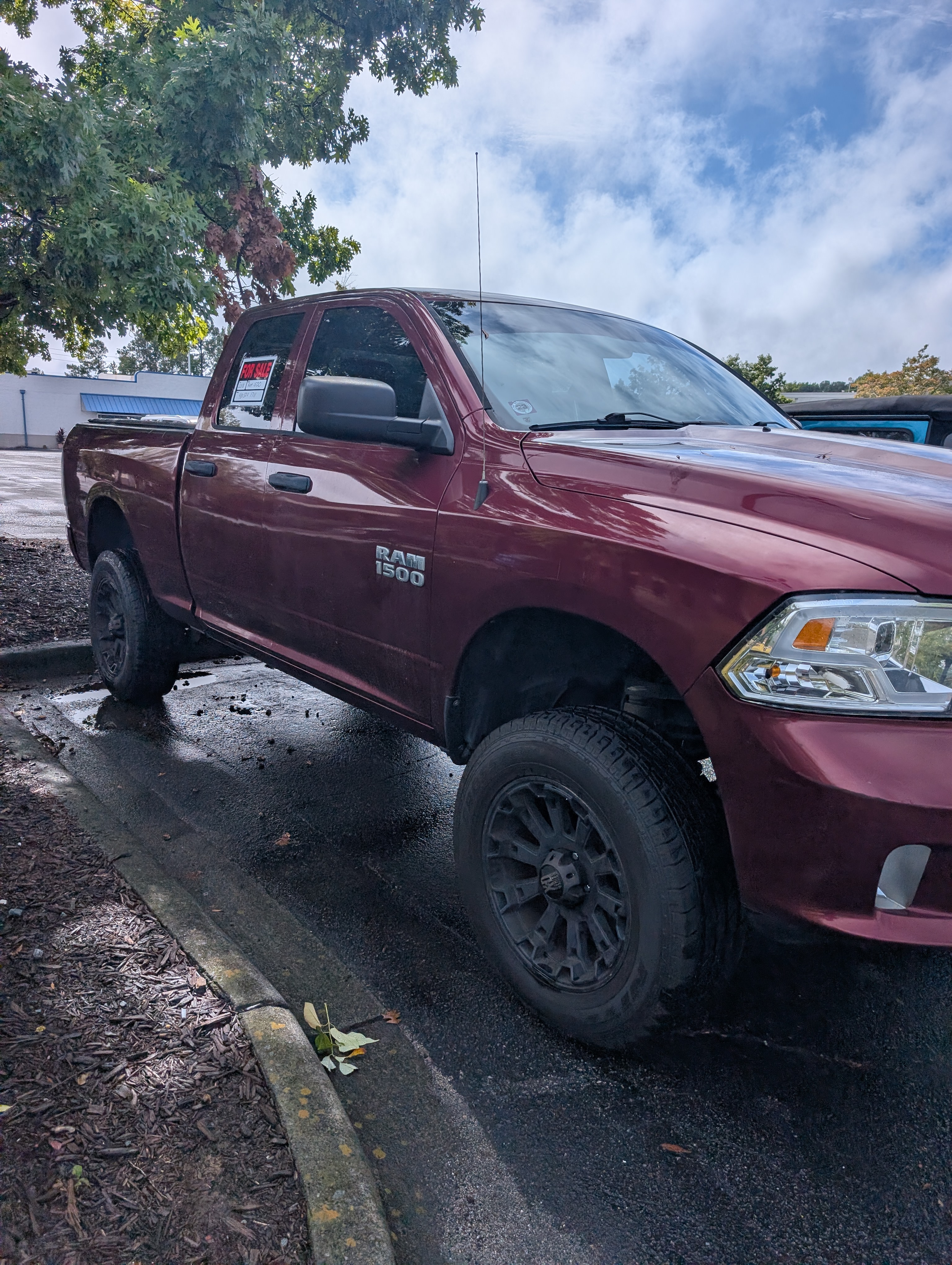 Used 2018 RAM 1500 Express w/ Express Value Package AWD/4WD image 5