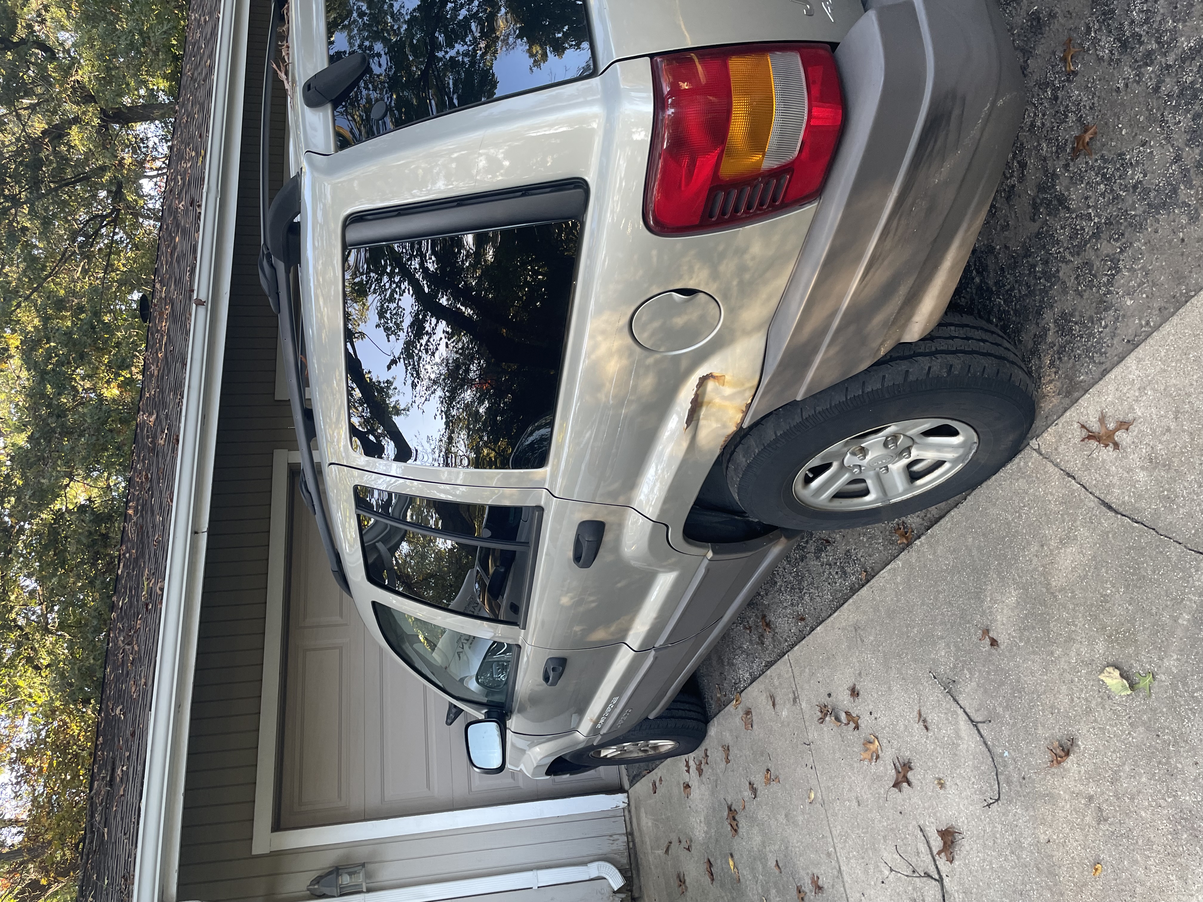 Used 2004 Jeep Grand Cherokee Laredo w/ Convenience Group AWD/4WD image 10