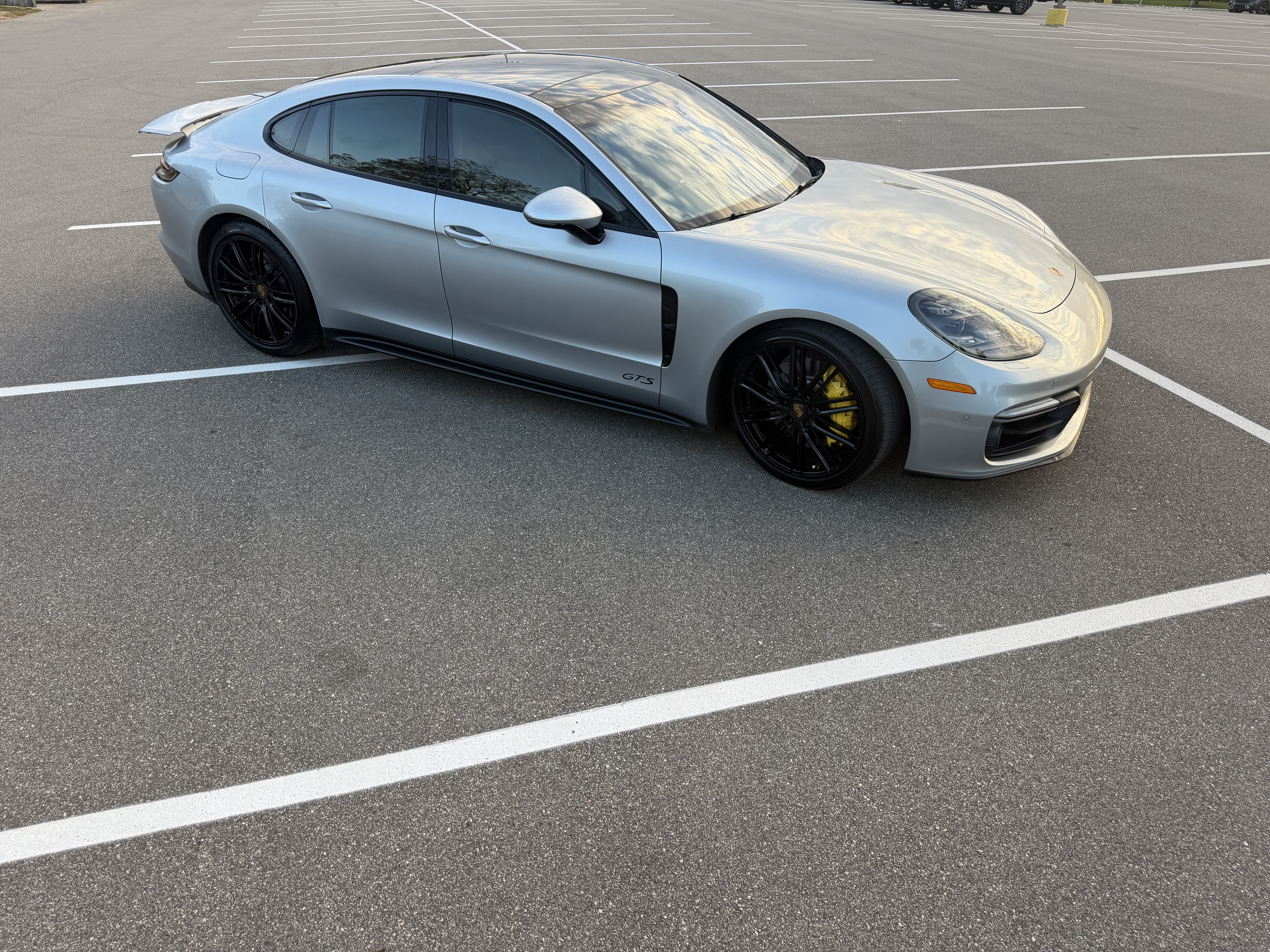Used 2019 Porsche Panamera GTS w/ Assistance Package AWD/4WD image 10