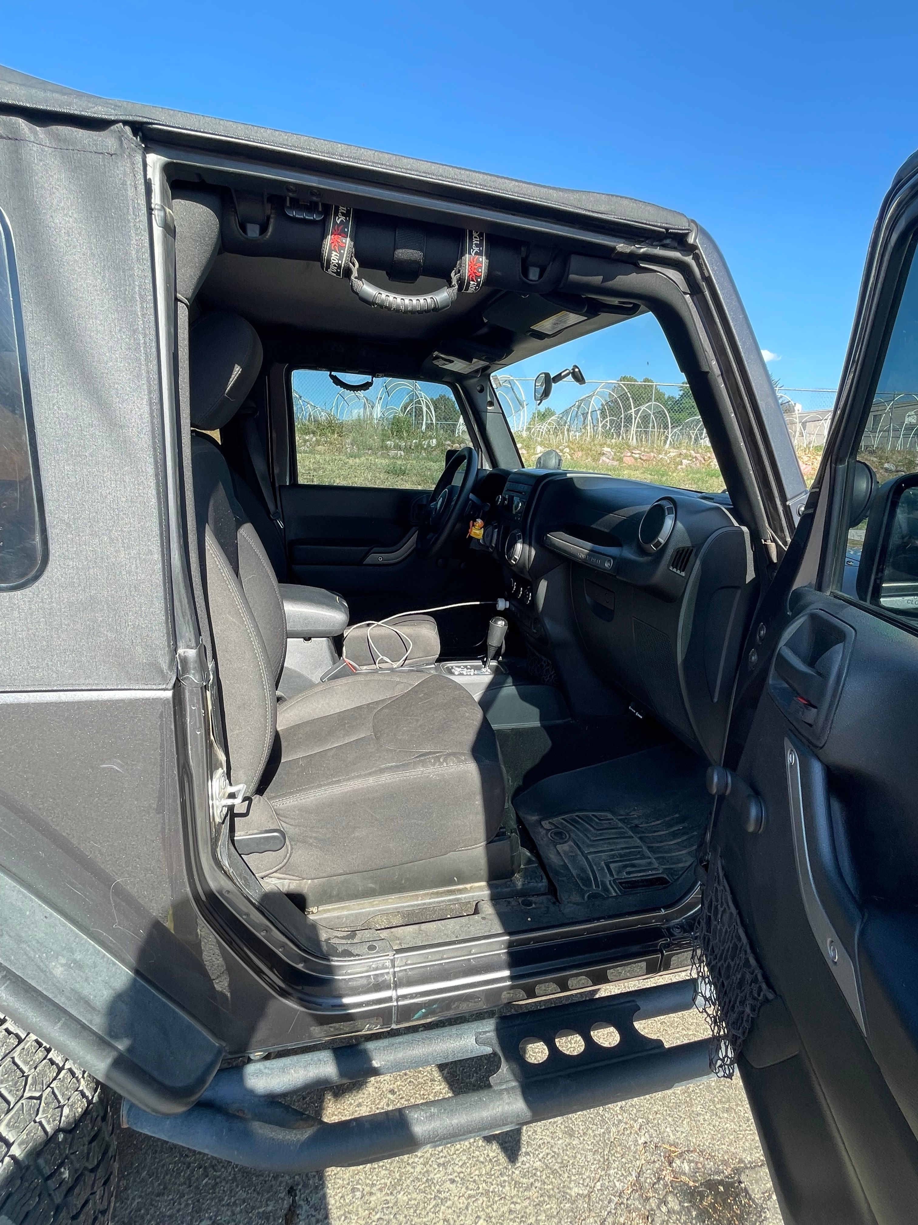 Used 2017 Jeep Wrangler Sport AWD/4WD image 8