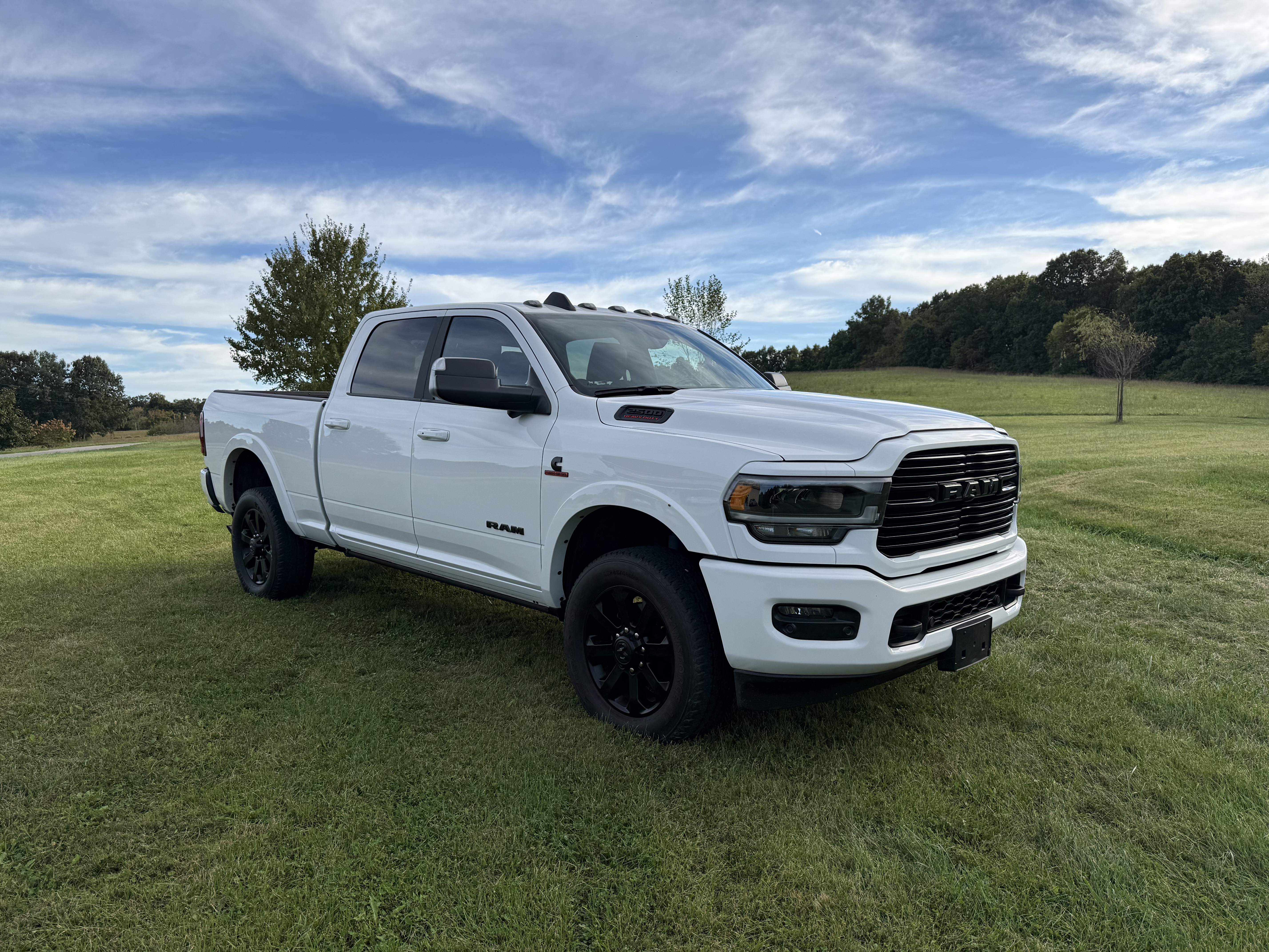 Used 2019 RAM 2500 Laramie w/ Night Edition AWD/4WD image 1