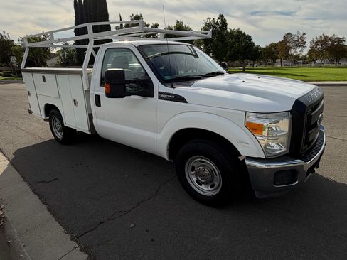 Used 2014 Ford F250 XL w/ Power Equipment Group image 10