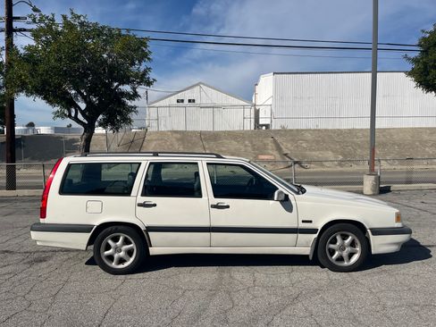 Used 1996 Volvo 850 Wagon image 4
