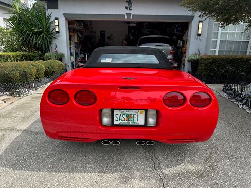Used 2002 Chevrolet Corvette Convertible w/ Preferred Equipment Group2 RWD image 14