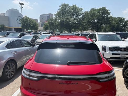 Used 2023 Porsche Macan GTS AWD/4WD image 9