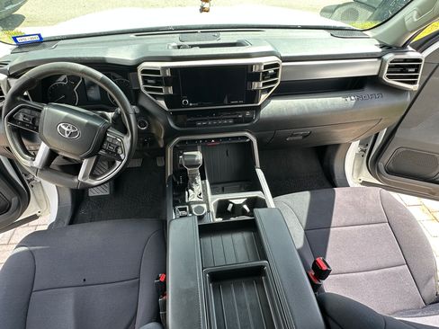 Used 2022 Toyota Tundra SR5 AWD/4WD image 12