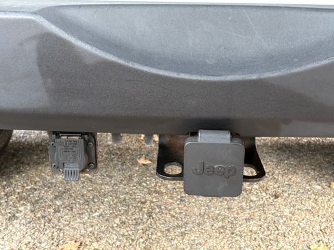 Used 2011 Jeep Wrangler Sport AWD/4WD image 24