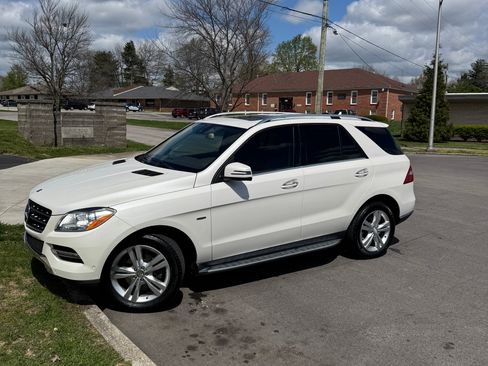 Used 2012 Mercedes-Benz ML 350 ML 350 4MATIC Sport Utility 4D image 12