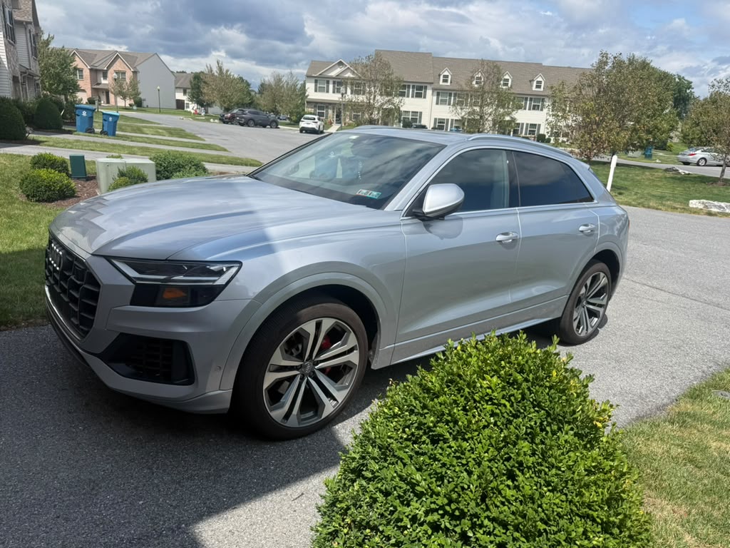 Used 2019 Audi Q8 Premium Plus w/ Premium Plus AWD/4WD image 18