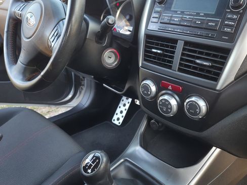 Used 2011 Subaru Impreza WRX Premium image 14