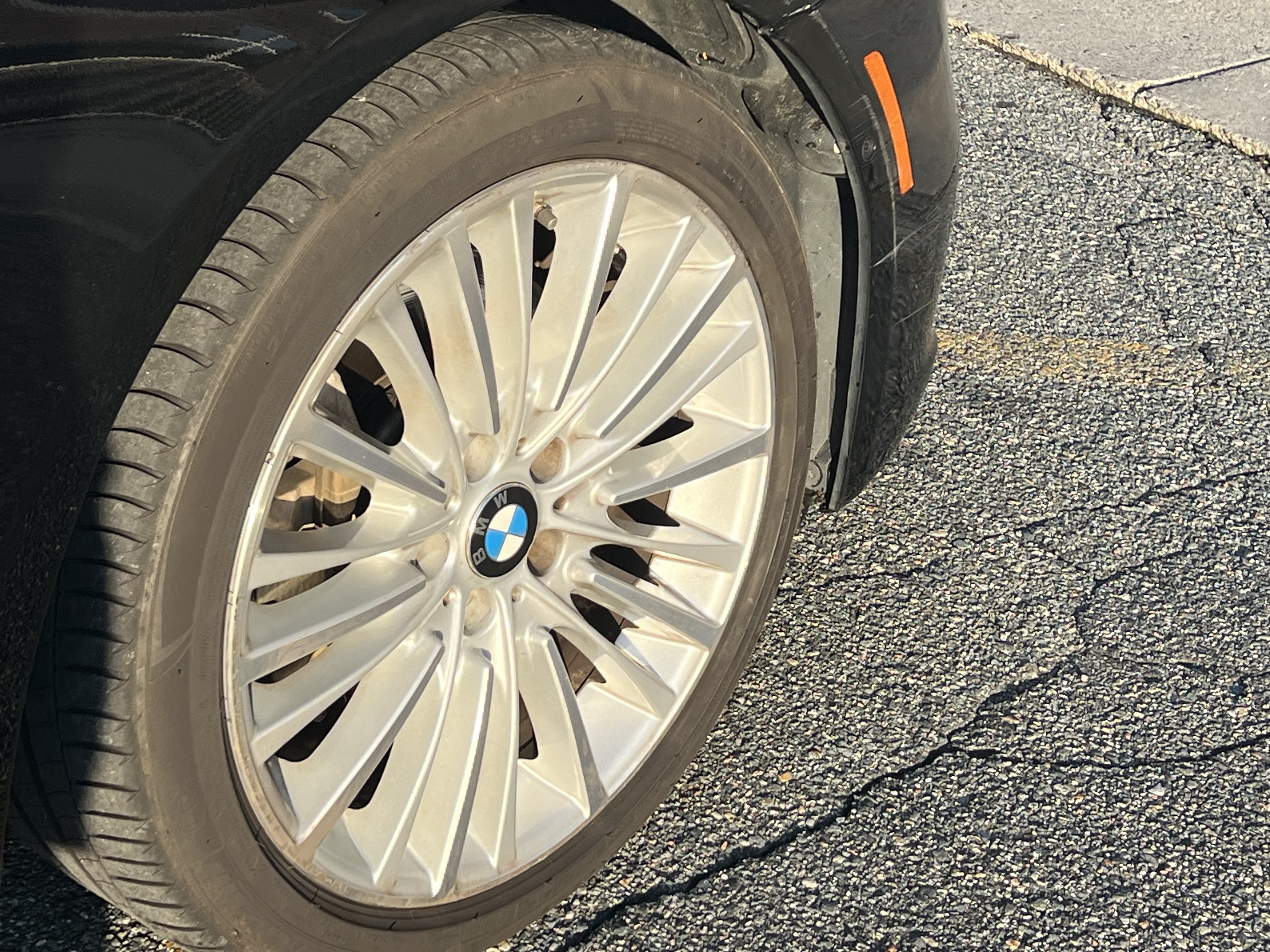 Used 2015 BMW 550i xDrive Sedan AWD/4WD image 21