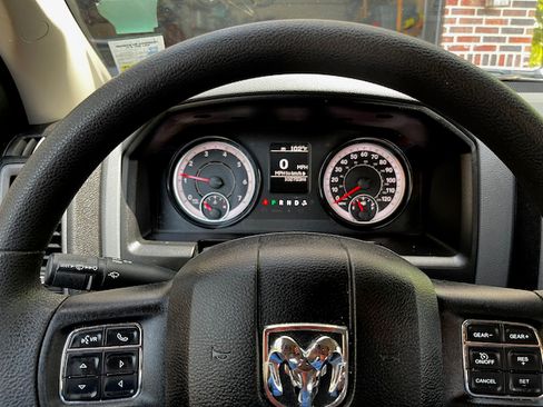 Used 2019 RAM 1500 Tradesman w/ Chrome Plus Package RWD image 15