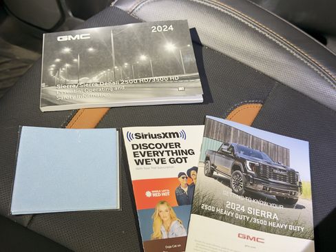 Used 2024 GMC Sierra 3500 AT4 w/ AT4 Premium Plus Package image 27