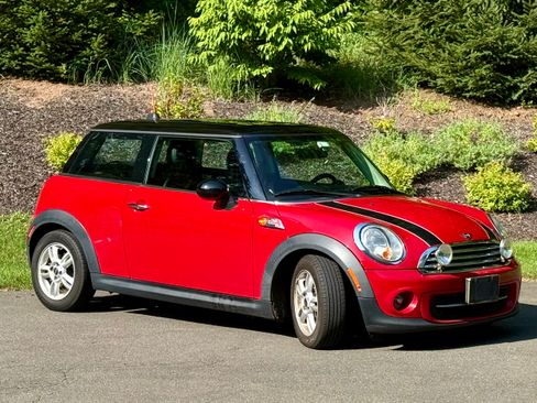 Used 2012 MINI Cooper Hardtop FWD image 1