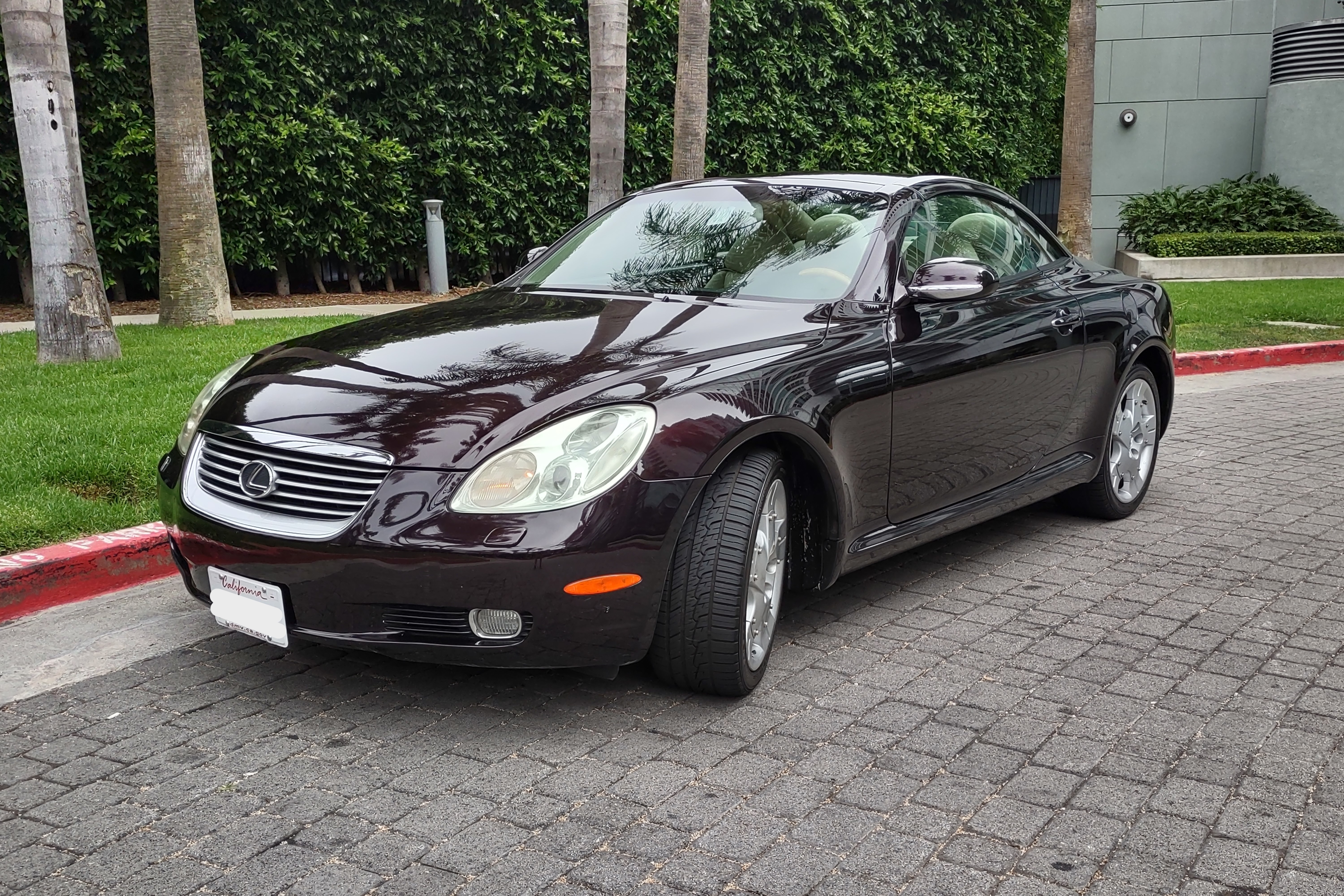 Used 2002 Lexus SC 430 Convertible RWD image 2