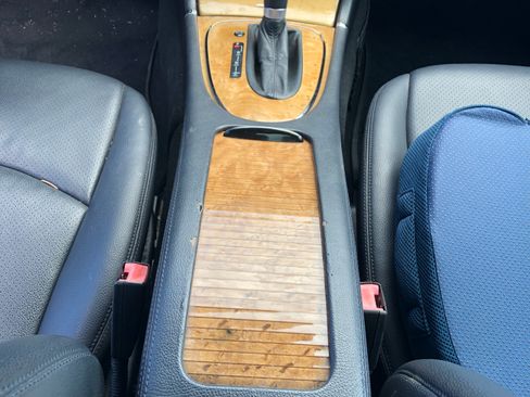 Used 2008 Mercedes-Benz E 350 Sedan image 26