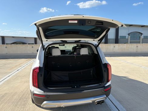 Used 2021 Kia Telluride SX w/ SX Prestige Package AWD/4WD image 20