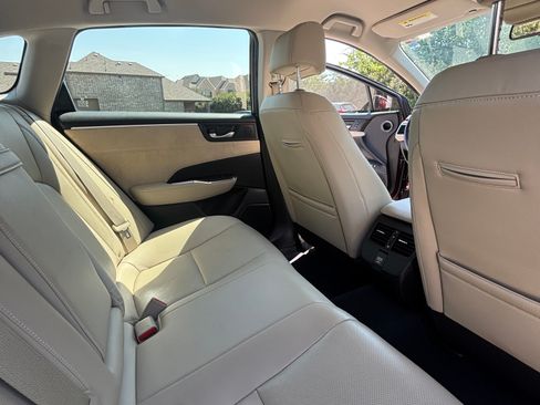Used 2018 Honda Clarity Touring image 6
