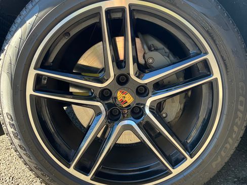 Used 2021 Porsche Macan S image 8