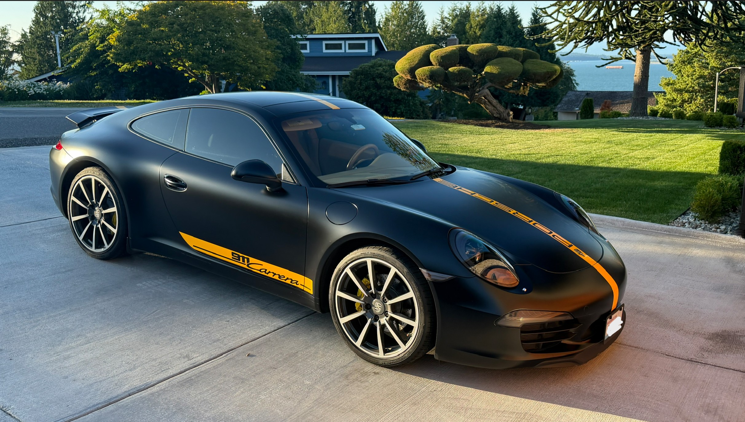 Used 2013 Porsche 911 Carrera image 1