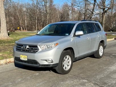 Used 2012 Toyota Highlander SE