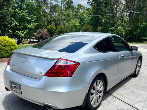 Used 2009 Honda Accord EX-L image 4