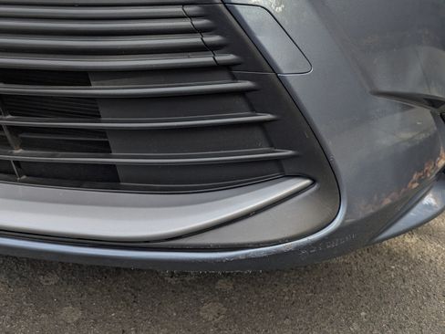 Used 2024 Toyota Corolla XLE image 19