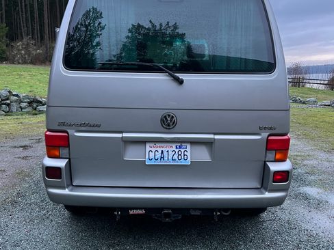 Used 2000 Volkswagen Eurovan GLS image 9
