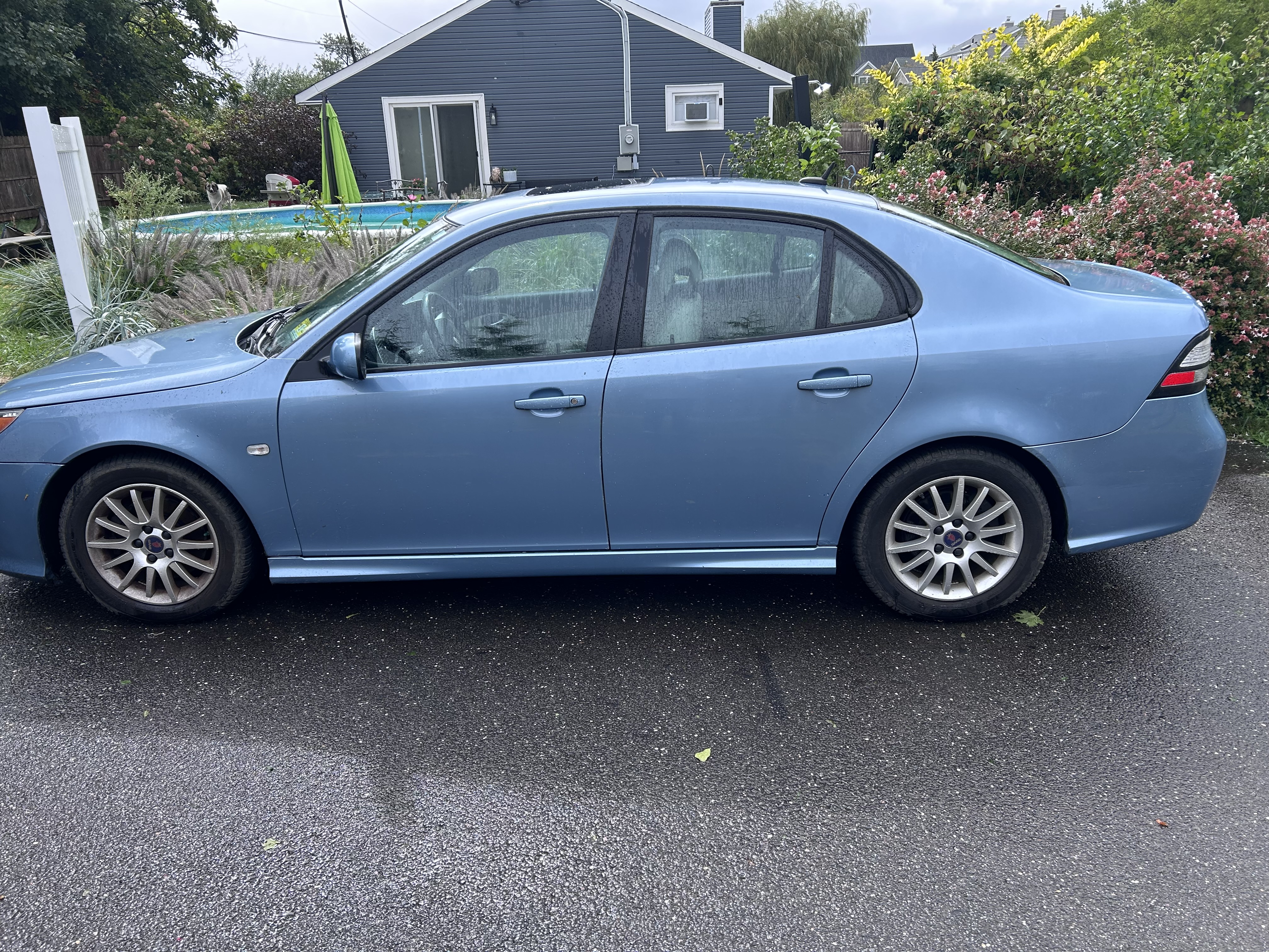 Used 2008 Saab 9-3 2.0T w/ Moonroof Package FWD image 5