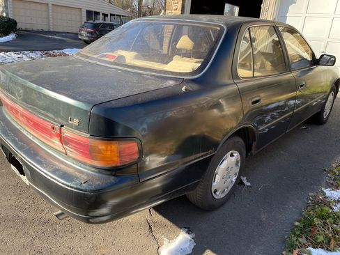 Used 1994 Toyota Camry LE image 8