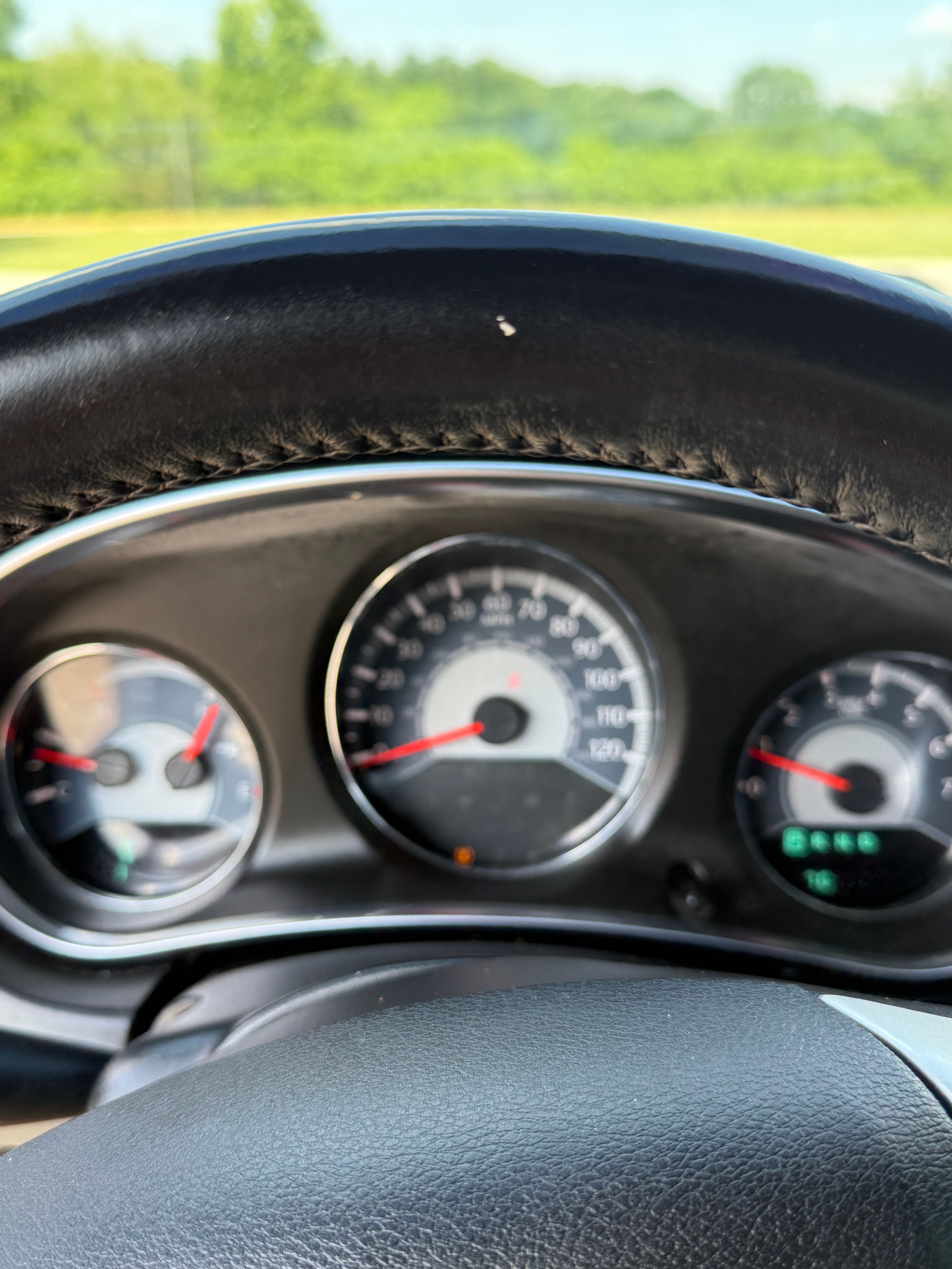 Used 2013 Chrysler 200 Touring FWD image 11