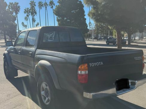 Used 2004 Toyota Tacoma PreRunner image 5