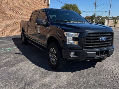 Used 2015 Ford F150 XLT w/ Equipment Group 302A Luxury image 4
