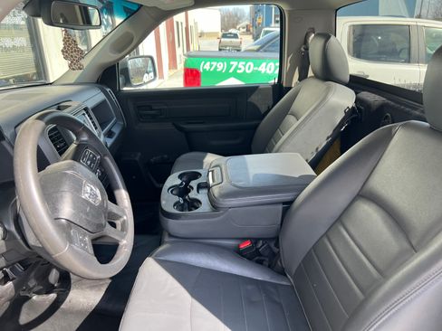 Used 2019 RAM 1500 Tradesman image 9