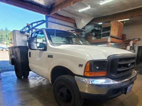 Used 2001 Ford F350 4x4 Regular Cab DRW Super Duty image 4