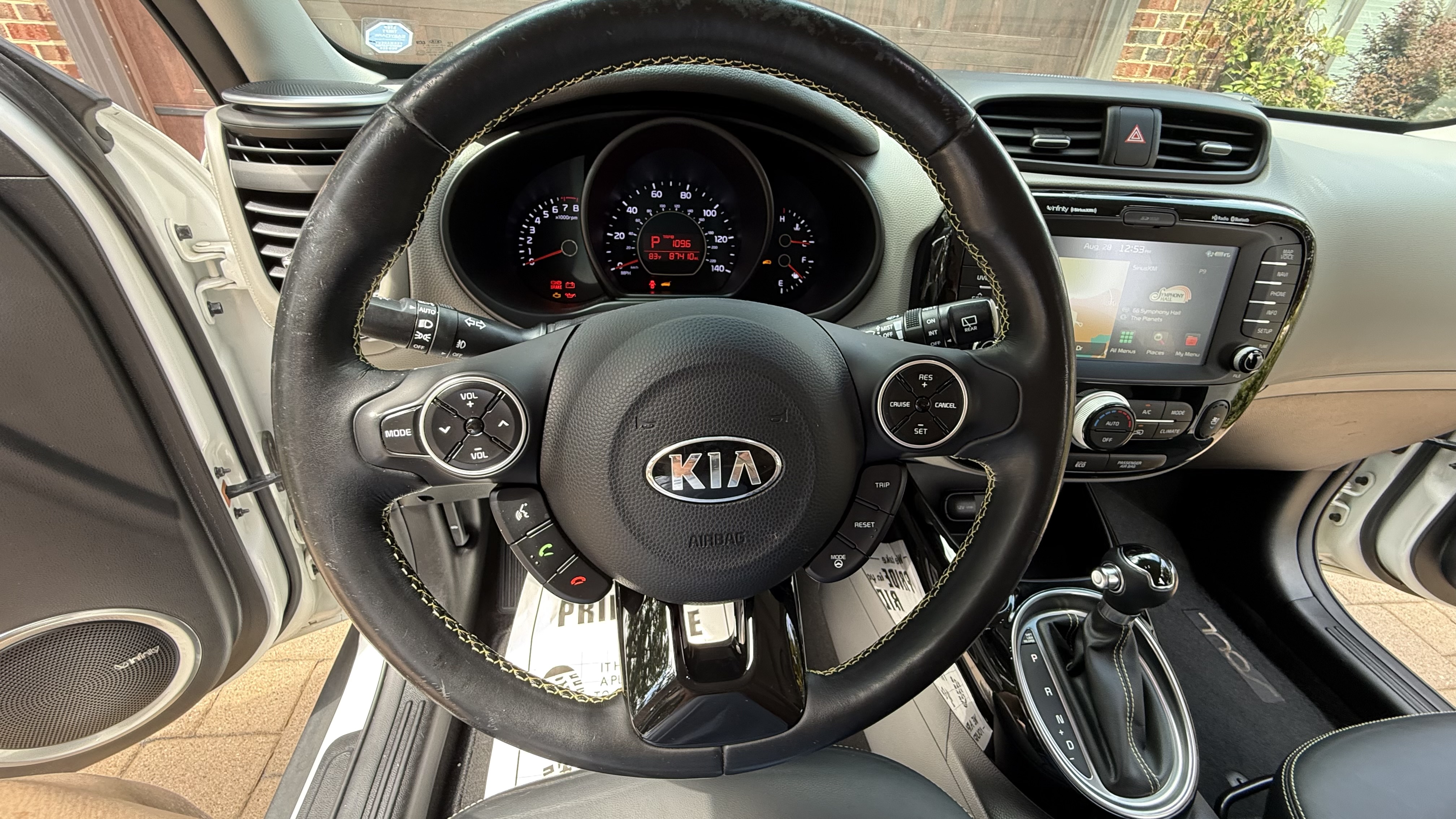 Used 2016 Kia Soul + w/ Primo Package FWD image 20