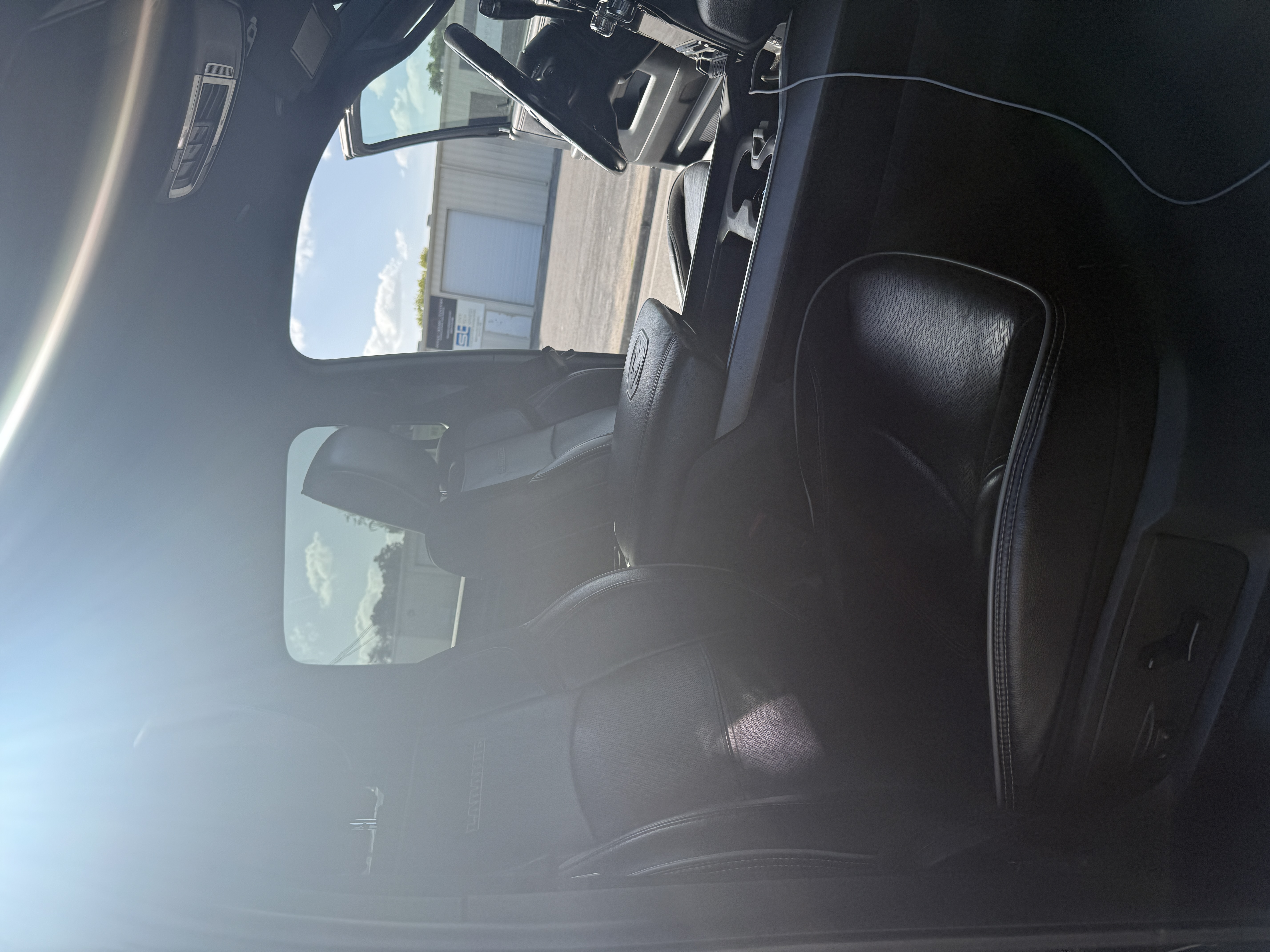 Used 2020 RAM 2500 Laramie w/ Night Edition AWD/4WD image 12