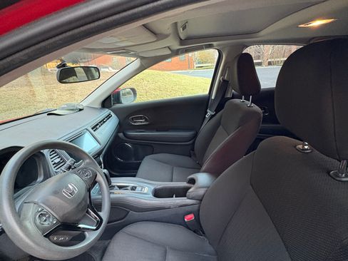 Used 2016 Honda HR-V EX image 5