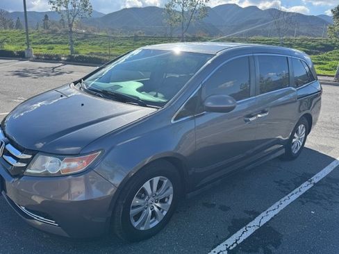 Used 2016 Honda Odyssey SE image 5