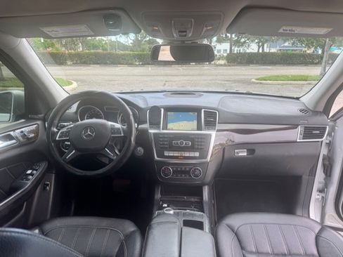 Used 2015 Mercedes-Benz GL 450 4MATIC image 12