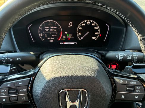 Used 2025 Honda Civic Sport image 10