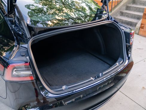 Used 2022 Tesla Model 3 Performance AWD/4WD image 24