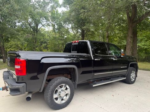 Used 2015 GMC Sierra 3500 Denali w/ Duramax Plus Package AWD/4WD image 4