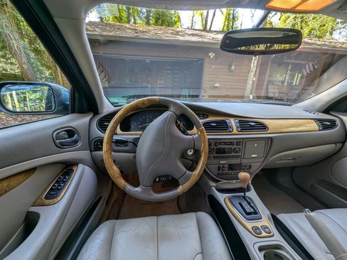 Used 2000 Jaguar S-TYPE 4.0 image 18