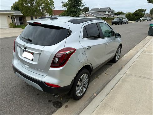 Used 2018 Buick Encore Preferred image 5