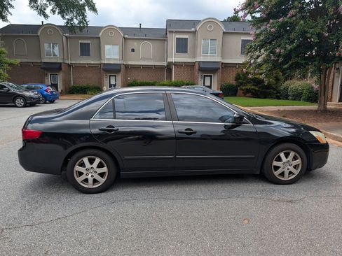 Used 2005 Honda Accord EX-L image 2
